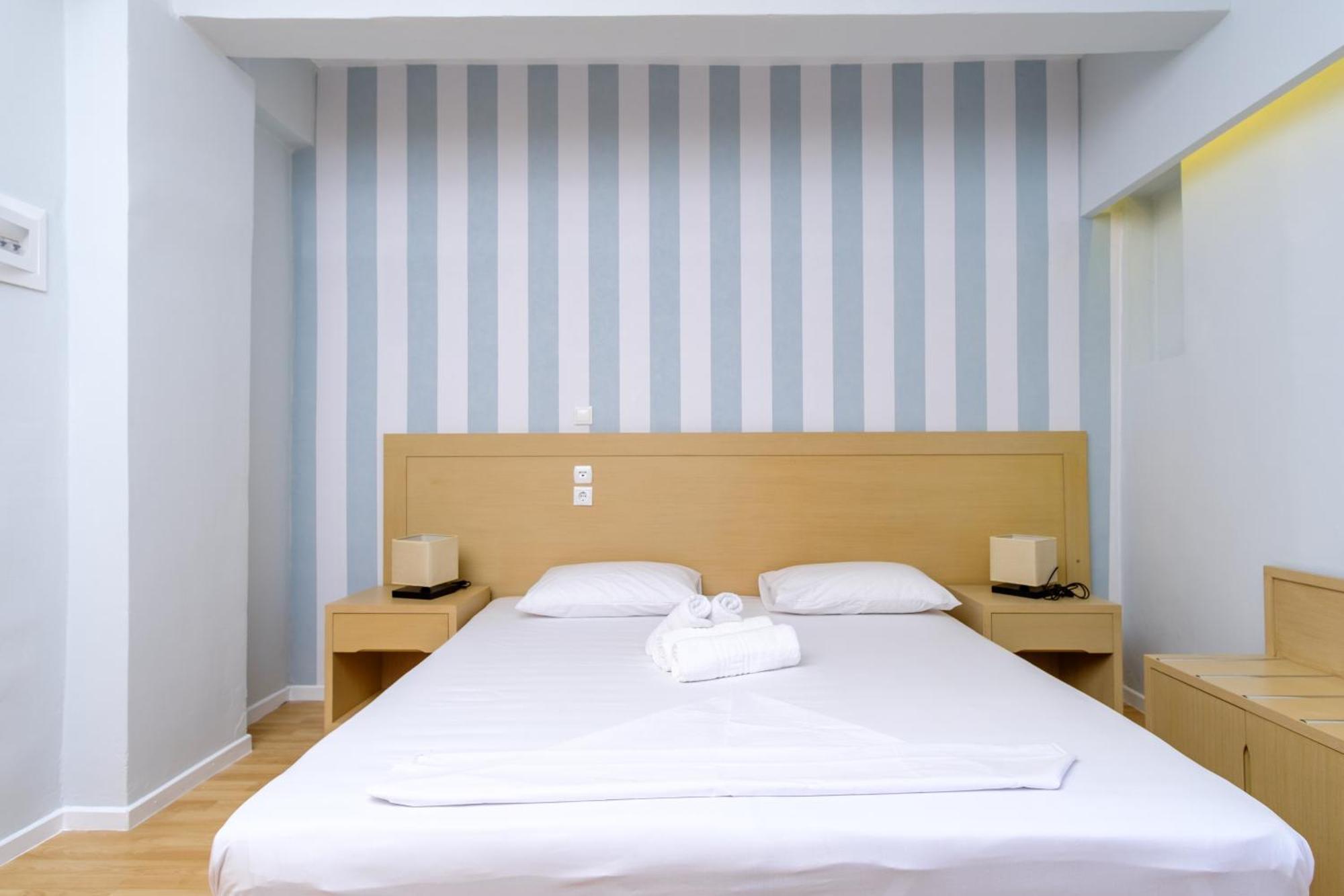 Aphrodite Hotel Syros Kini Dış mekan fotoğraf