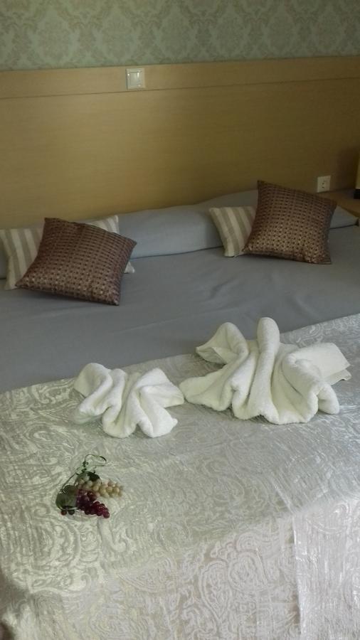 Aphrodite Hotel Syros Kini Dış mekan fotoğraf