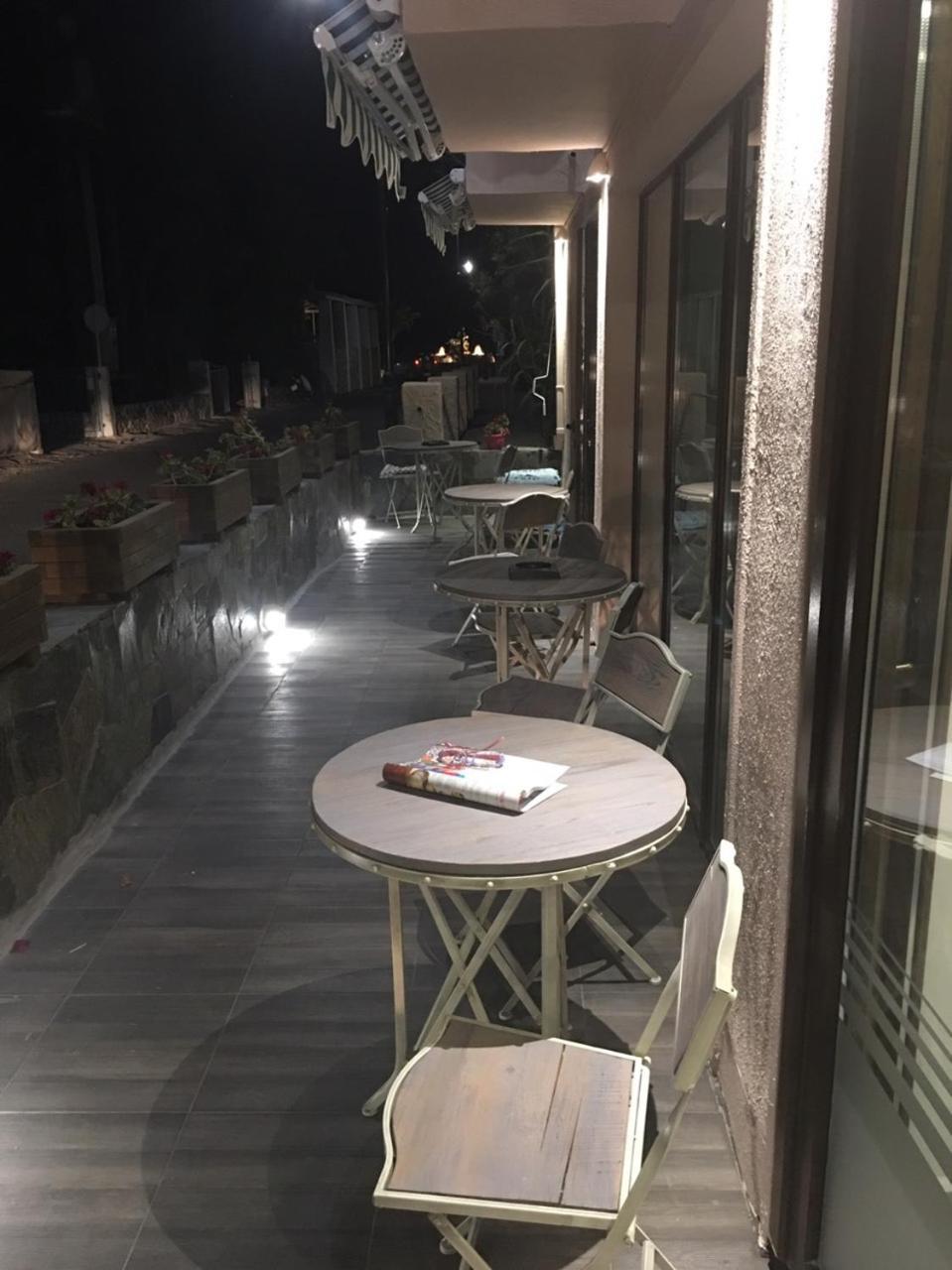 Aphrodite Hotel Syros Kini Dış mekan fotoğraf